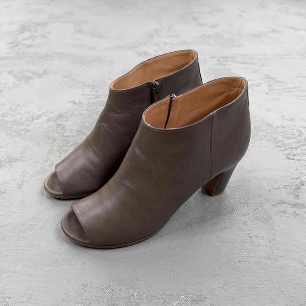 Maison Martin Margiela 22 Taupe Leather Peep Toe Ankle Boots Booties EU 36, US 6